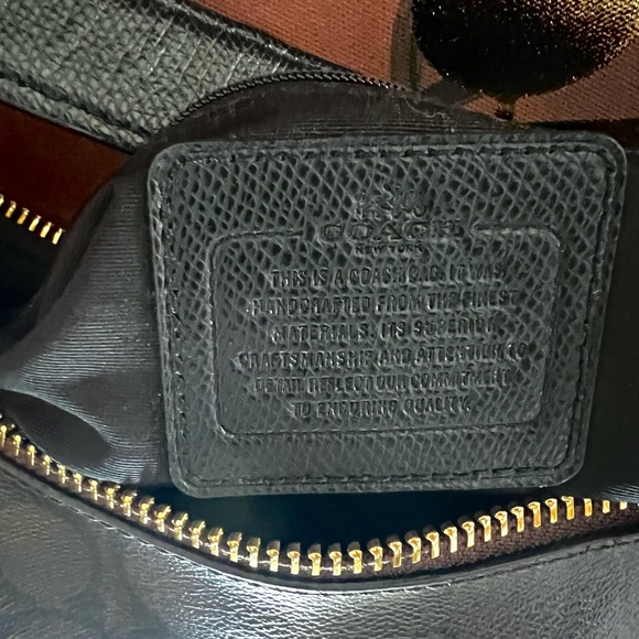 COACH 
Coach Pebble Leather Hallie Shoulder Bag - Picture 4 of 5